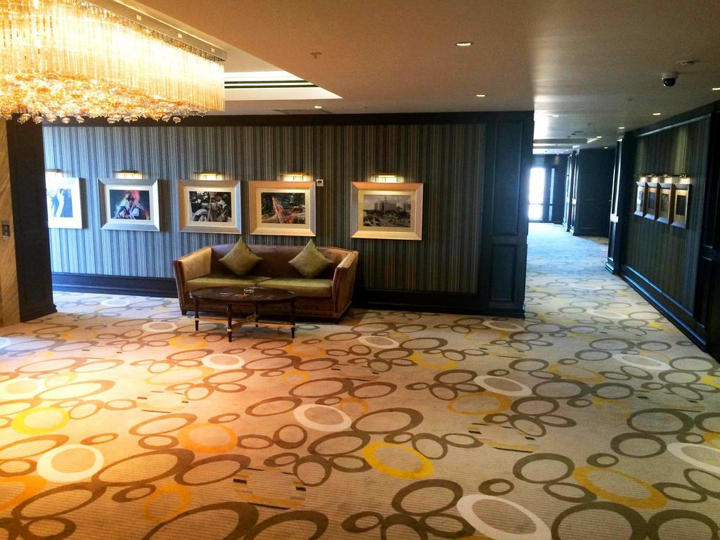 كابتشاجاي Royal Plaza Hotel And Casino المظهر الخارجي الصورة